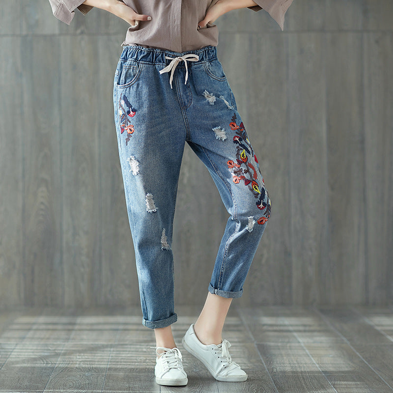 Embroidered Elastic Waist Cropped Jeans